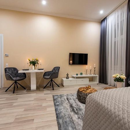 City Centre Deluxe Apartments Budapest Exterior photo